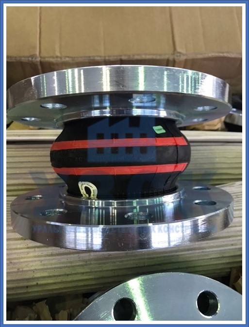 компенсатор резиновый фланцевый в Кисловодске