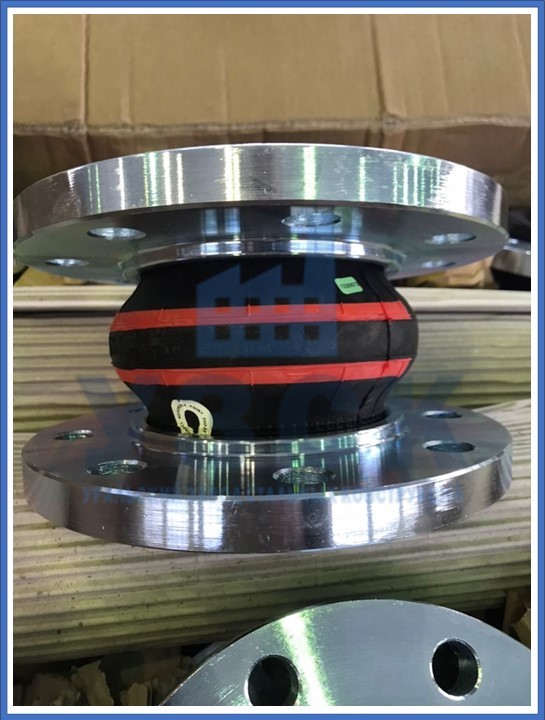 компенсатор резиновый фланцевый в Кисловодске